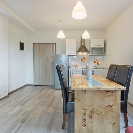 2 Bedroom Apartment Peroj Фажана Экстерьер фото
