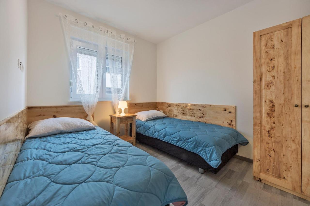 2 Bedroom Apartment Peroj Фажана Экстерьер фото